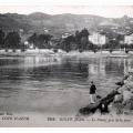 Vue générale sur les plages et l'ancien phare