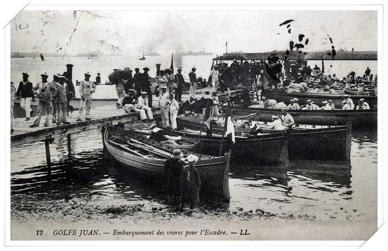 Le ravitaillement en vivres sur le ponton (ou débarcadère).