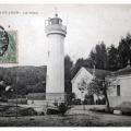 Très belle photo de l'ancien phare avec son logement de fonction