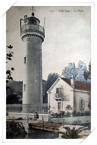 Très belle CPA colorisée du phare et de la maison du gardien