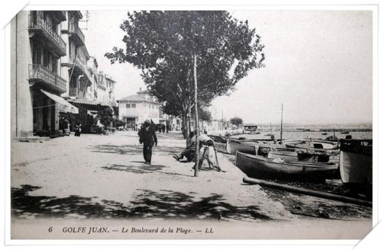 Vue sur l'ancien boulecard maritime et le port